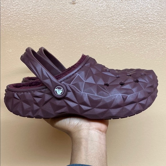 Crocs Tie Dye And Dark Cherry Geometric Fleece Lined Clogs Size 9 Bundle - Picture 7 of 15
